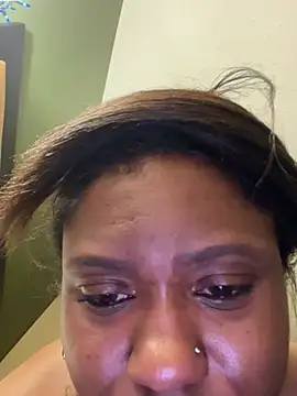 Snapshot of PrettyGal_Tingz chatting on March 2025 12:31:02 PM PrettyGal Tingz online show from March 2025 12:31:02 PM