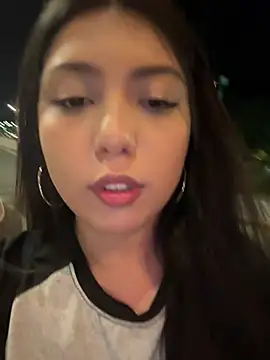 Snapshot of Maii_chan chatting on January 2025 04:30:02 AM Maii chan online show from January 2025 04:30:02 AM