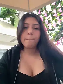 Snapshot of Maii_chan chatting on February 2025 09:53:02 PM Maii chan online show from February 2025 09:53:02 PM