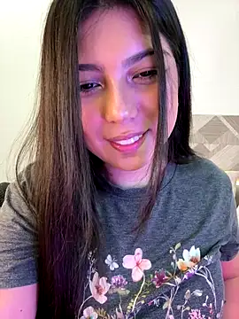 Snapshot of Maii_chan chatting on November 2025 06:00:02 AM Maii chan online show from November 2025 06:00:02 AM