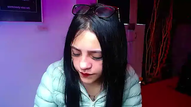 Violettasquirt online show from January 2026 01:46:01 PM