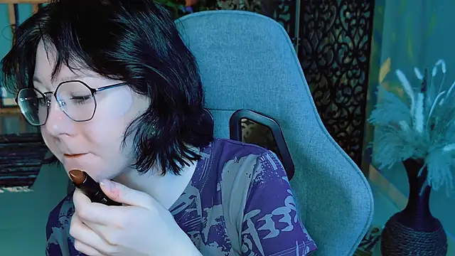 NancyMartinez online show from October 2025 05:05:01 AM