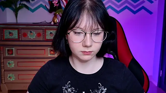 NancyMartinez online show from October 2025 09:10:02 AM