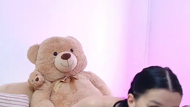 Snapshot of Eva_Millar chatting on January 2025 09:04:02 AM Eva Millar online show from January 2025 09:04:02 AM