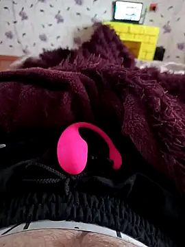 Snapshot of red_red00 chatting on December 2024 12:44:02 PM red red00 online show from December 2024 12:44:02 PM