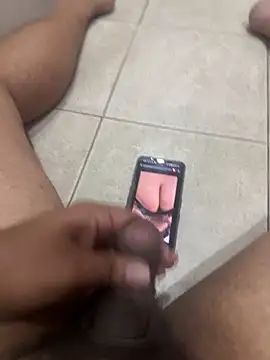 Snapshot of Dirty_08 chatting on November 2025 11:32:02 AM Dirty 08 online show from November 2025 11:32:02 AM