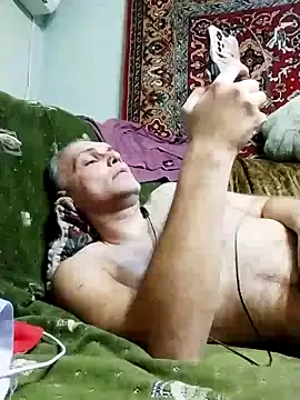 Snapshot of Pineapple04 chatting on February 2025 06:46:01 PM Pineapple04 online show from February 2025 06:46:01 PM