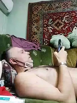 Snapshot of Pineapple04 chatting on February 2025 08:58:02 PM Pineapple04 online show from February 2025 08:58:02 PM