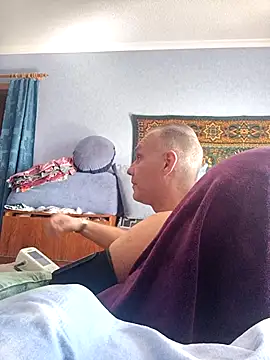 Snapshot of Pineapple04 chatting on September 2025 07:54:02 AM Pineapple04 online show from September 2025 07:54:02 AM