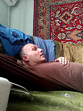 Snapshot of Pineapple04 chatting on October 2025 07:19:02 AM Pineapple04 online show from October 2025 07:19:02 AM