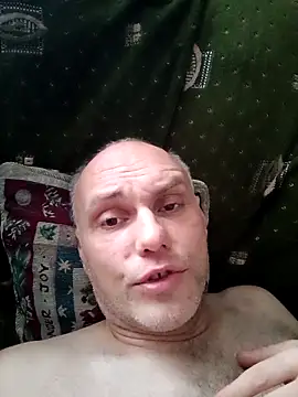 Snapshot of Pineapple04 chatting on November 2025 05:19:02 AM Pineapple04 online show from November 2025 05:19:02 AM