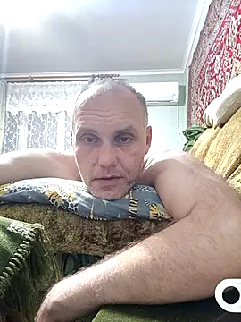 Snapshot of Pineapple04 chatting on November 2025 03:55:01 PM Pineapple04 online show from November 2025 03:55:01 PM