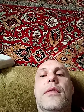 Snapshot of Pineapple04 chatting on November 2025 06:24:02 AM Pineapple04 online show from November 2025 06:24:02 AM