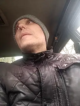 Snapshot of Pineapple04 chatting on December 2025 10:02:01 AM Pineapple04 online show from December 2025 10:02:01 AM