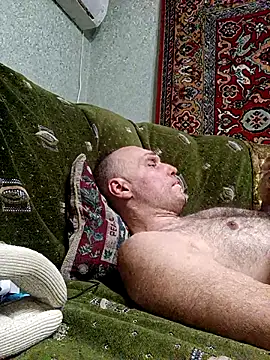 Snapshot of Pineapple04 chatting on December 2025 03:39:01 PM Pineapple04 online show from December 2025 03:39:01 PM