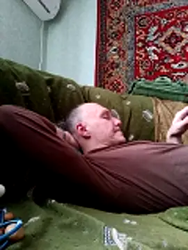 Snapshot of Pineapple04 chatting on February 2026 12:31:01 PM Pineapple04 online show from February 2026 12:31:01 PM