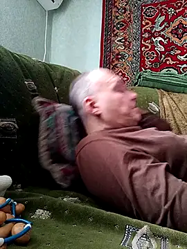 Snapshot of Pineapple04 chatting on February 2026 11:13:01 AM Pineapple04 online show from February 2026 11:13:01 AM