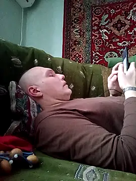 Snapshot of Pineapple04 chatting on February 2026 05:15:01 AM Pineapple04 online show from February 2026 05:15:01 AM