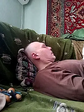 Snapshot of Pineapple04 chatting on February 2026 01:18:01 PM Pineapple04 online show from February 2026 01:18:01 PM