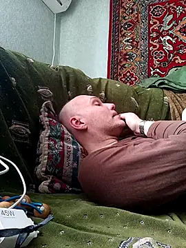 Snapshot of Pineapple04 chatting on February 2026 08:32:01 AM Pineapple04 online show from February 2026 08:32:01 AM