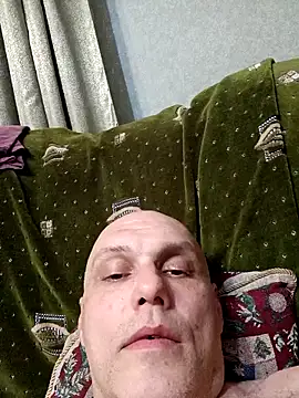 Snapshot of Pineapple04 chatting on February 2026 07:32:02 PM Pineapple04 online show from February 2026 07:32:02 PM