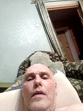 Snapshot of Pineapple04 chatting on March 2026 03:50:01 PM Pineapple04 online show from March 2026 03:50:01 PM