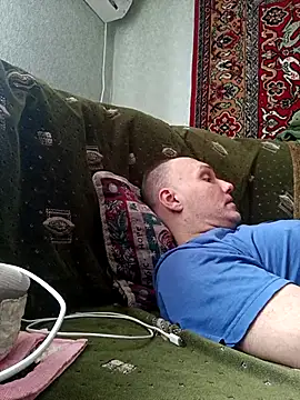 Snapshot of Pineapple04 chatting on March 2026 07:02:01 AM Pineapple04 online show from March 2026 07:02:01 AM