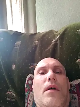 Snapshot of Pineapple04 chatting on March 2026 04:38:02 AM Pineapple04 online show from March 2026 04:38:02 AM