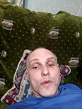 Snapshot of Pineapple04 chatting on March 2026 07:06:02 PM Pineapple04 online show from March 2026 07:06:02 PM