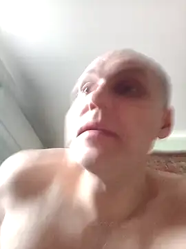 Snapshot of Pineapple04 chatting on March 2026 06:14:01 AM Pineapple04 online show from March 2026 06:14:01 AM