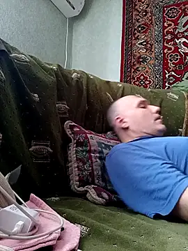 Snapshot of Pineapple04 chatting on April 2026 02:47:02 PM Pineapple04 online show from April 2026 02:47:02 PM