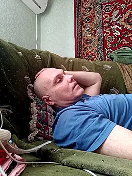 Snapshot of Pineapple04 chatting on April 2026 05:29:02 AM Pineapple04 online show from April 2026 05:29:02 AM