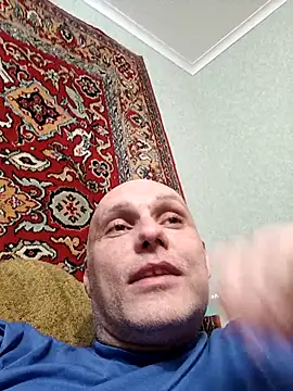 Snapshot of Pineapple04 chatting on April 2026 06:45:02 PM Pineapple04 online show from April 2026 06:45:02 PM