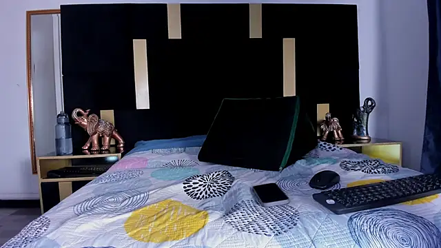 Snapshot of Ethan__Walker chatting on January 2025 11:00:02 PM Ethan Walker online show from January 2025 11:00:02 PM