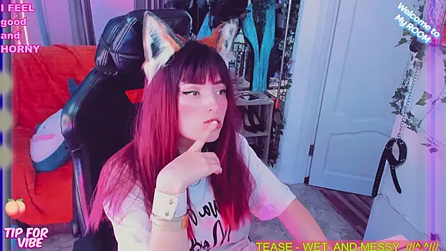 Snapshot of Toxic_Ellies chatting on March 2025 11:01:02 AM Toxic Ellies online show from March 2025 11:01:02 AM