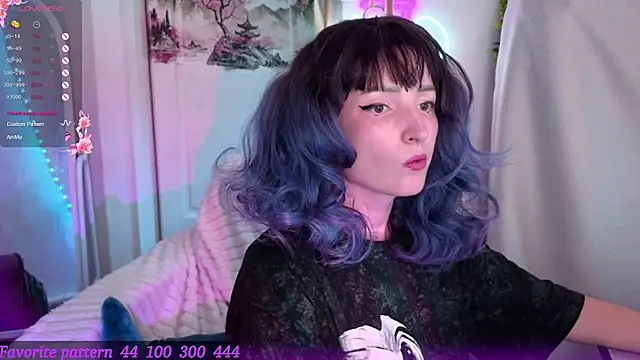 Snapshot of Toxic_Ellies chatting on July 2026 03:34:02 PM Toxic Ellies online show from July 2026 03:34:02 PM