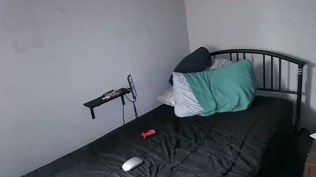 Boogieflex1 online show from November 2025 05:58:02 PM