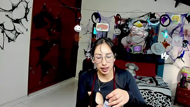 Snapshot of jeyloveebony chatting on October 2025 01:45:01 PM jeyloveebony online show from October 2025 01:45:01 PM