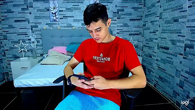 Snapshot of ADAM_HOT chatting on September 2025 09:04:02 PM ADAM HOT online show from September 2025 09:04:02 PM