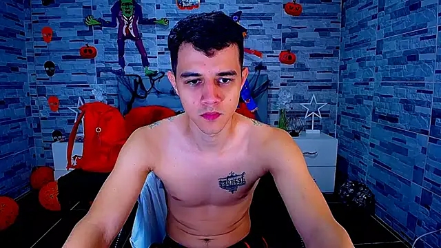 Snapshot of ADAM_HOT chatting on October 2025 09:36:02 PM ADAM HOT online show from October 2025 09:36:02 PM