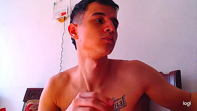 Snapshot of ADAM_HOT chatting on November 2025 08:18:02 PM ADAM HOT online show from November 2025 08:18:02 PM