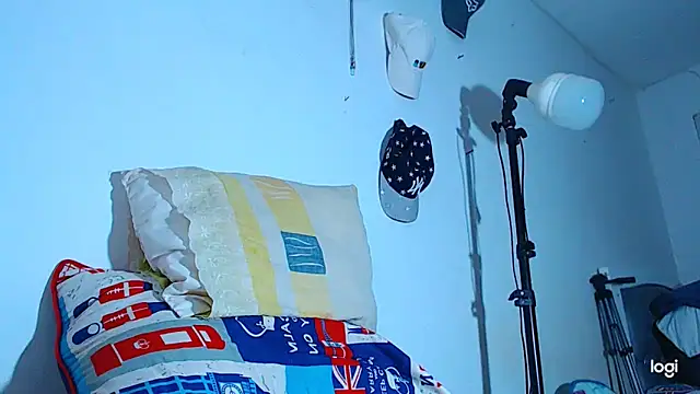 Snapshot of ADAM_HOT chatting on November 2025 10:54:01 PM ADAM HOT online show from November 2025 10:54:01 PM