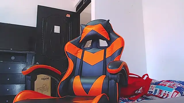 ADAM HOT online show from February 2026 09:44:01 PM