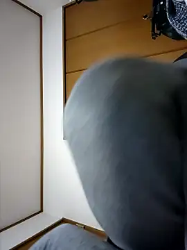 Snapshot of 07YUKIO chatting on February 2025 12:57:02 PM 07YUKIO online show from February 2025 12:57:02 PM