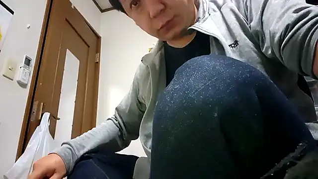 Snapshot of 07YUKIO chatting on October 2025 09:11:01 AM 07YUKIO online show from October 2025 09:11:01 AM