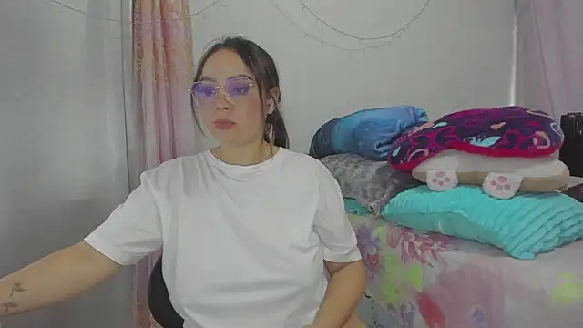 HARLEYNAPIER online show from May 2026 09:08:01 PM