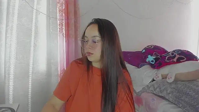 HARLEYNAPIER online show from May 2026 02:58:01 PM