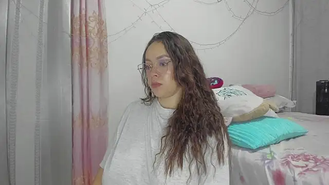 HARLEYNAPIER online show from June 2026 12:32:02 AM