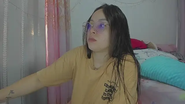HARLEYNAPIER online show from July 2026 10:50:02 PM