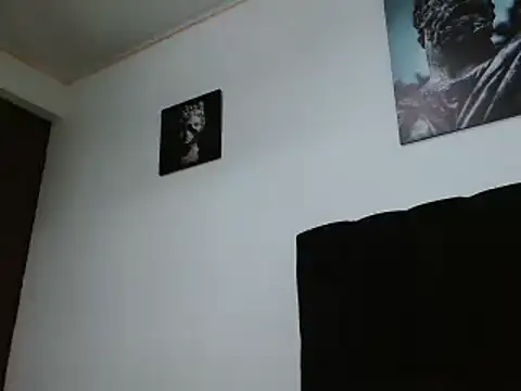 Snapshot of Hendry_ chatting on December 2024 04:11:01 AM Hendry online show from December 2024 04:11:01 AM